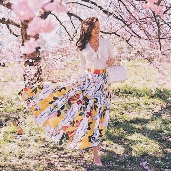 Rococo Sand Anthropologie Yellow Aprile Floral Pleated Skirt Size 4 - Picture 11 of 11